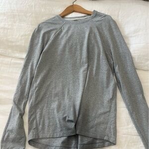 lululemon athletica license to train Gray Long Sleeve Tee - 6
